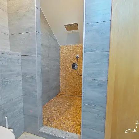 샬레 Des Chauproyes 방트롱